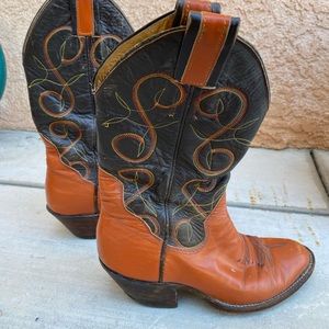 Vintage Sanders Women’s Boots, Size 5